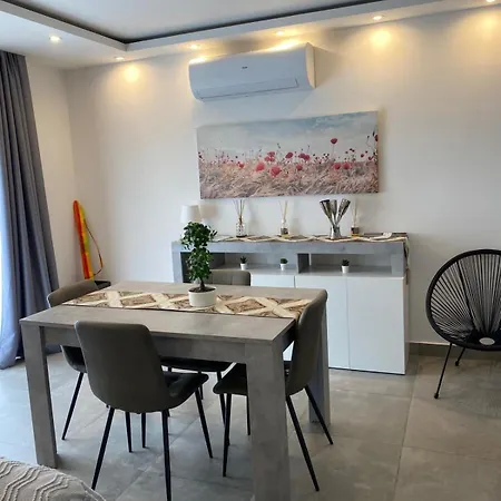 Apartment Marsascala Highly Finished 2 Bedroom Sleeping 5